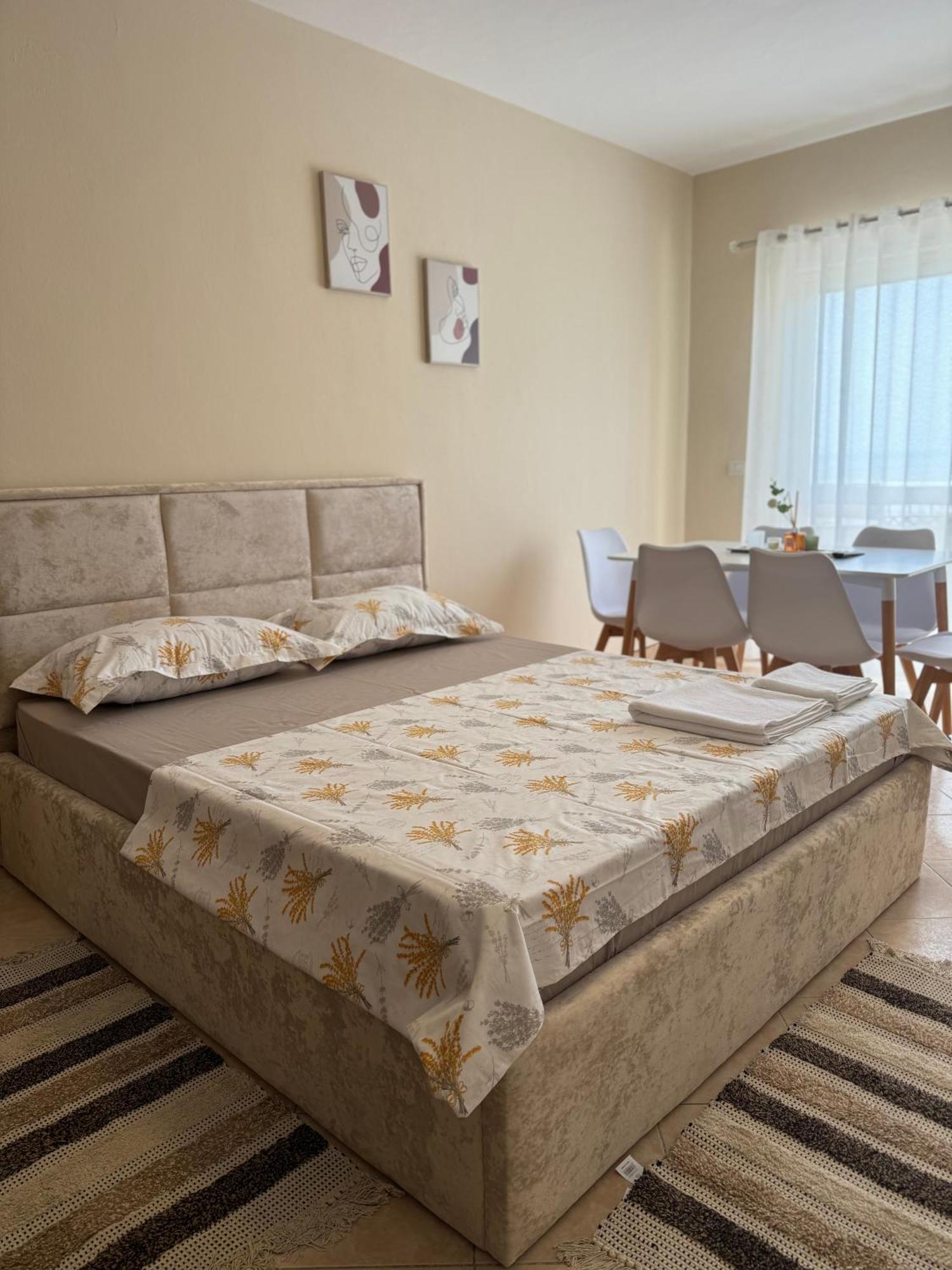 Sea & Gardenview Apartments Durrës Eksteriør bilde