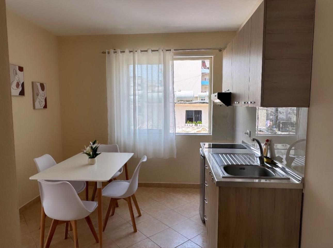 Sea & Gardenview Apartments Durrës Eksteriør bilde