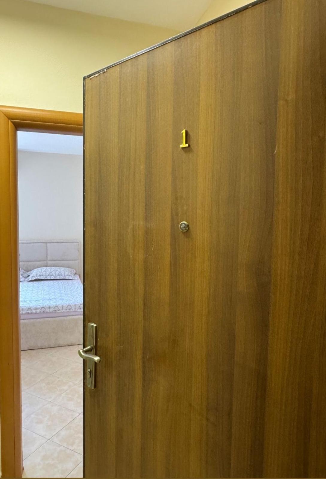 Sea & Gardenview Apartments Durrës Eksteriør bilde